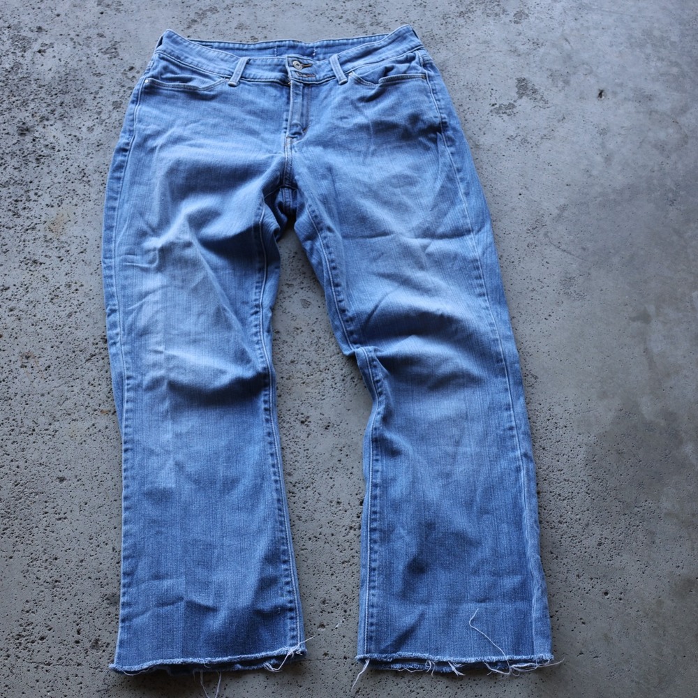 Levi's Flap Pocket Bootcut Jeans Womens Size 10 M Light Wash Raw Hem Stretch